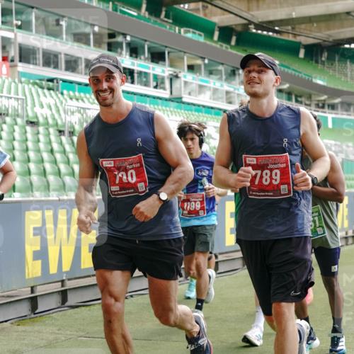 13.09.2026 - 21. swb-Marathon Bremen Michael Burmester http://msf.ph/oto/10416155 13.09.2026 12:58:16 Laufen im Stadion 141, 148, 226, 334, 511, 672, 769, 776, 789, 790, 857, 909, 972, 1010, 1119, 1191, 1199, 1254, 1281, 1535, 1642, 1647, 1752, 1809, 1881, 1900, 1931, 1933, 2046, 2051, 2075, 2324, 2343, 2367, 2371, 2397, 2402, 2423, 2425, 2493, 2577, 2640, 2771, 2807, 2885, 2903, 2904, 2979, 3021, 3051, 3078, 3098, 3120, 3138, 3148, 3182, 3186, 3233, 3319, 3338, 3435, 3450, 3458, 3514, 3534, 3560, 3634, 3655, 3685, 3690, 3695, 3760, 3866, 3933, 3934, 3939, 4101, 4316, 4319, 205 meine-sportfotos.de
