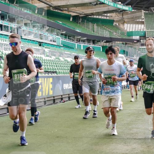 13.09.2026 - 21. swb-Marathon Bremen Michael Burmester http://msf.ph/oto/10416213 13.09.2026 13:19:39 Laufen im Stadion 333, 464, 486, 512, 546, 921, 938, 1066, 1129, 1156, 1409, 1431, 1446, 1506, 1697, 1756, 1765, 1815, 1916, 2010, 2028, 2064, 2123, 2137, 2224, 2240, 2294, 2315, 2349, 2453, 2501, 2533, 2557, 2563, 2614, 2622, 2626, 2689, 2694, 2695, 2702, 2703, 2722, 2756, 2786, 2843, 2845, 2857, 2879, 2944, 2983, 2999, 3017, 3018, 3031, 3035, 3037, 3046, 3059, 3072, 3096, 3100, 3116, 3139, 3189, 3198, 3243, 3263, 3264, 3285, 3287, 3310, 3315, 3619, 3740, 3879, 4478 meine-sportfotos.de