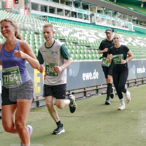 13.09.2026 - 21. swb-Marathon Bremen Michael Burmester http://msf.ph/oto/10416280 13.09.2026 12:58:20 Laufen im Stadion 141, 148, 191, 226, 334, 511, 672, 776, 789, 790, 857, 909, 972, 1010, 1119, 1191, 1199, 1254, 1281, 1535, 1642, 1647, 1752, 1809, 1881, 1900, 1931, 1933, 2046, 2051, 2075, 2210, 2324, 2343, 2367, 2371, 2397, 2402, 2423, 2425, 2493, 2577, 2640, 2771, 2807, 2827, 2885, 2903, 2904, 2979, 3021, 3051, 3078, 3098, 3120, 3138, 3148, 3182, 3186, 3233, 3319, 3338, 3435, 3450, 3514, 3534, 3560, 3634, 3655, 3685, 3690, 3695, 3760, 3866, 3933, 3934, 3939, 4101, 4316, 4319, 205 meine-sportfotos.de