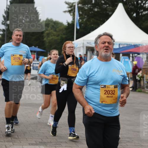 13.09.2026 - Kiel Lauf Andreas Tolksdorf http://msf.ph/oto/10416287 13.09.2026 10:07:09 Kiellinie 2175, 2176, 0101, 7998, 387, 2032 meine-sportfotos.de