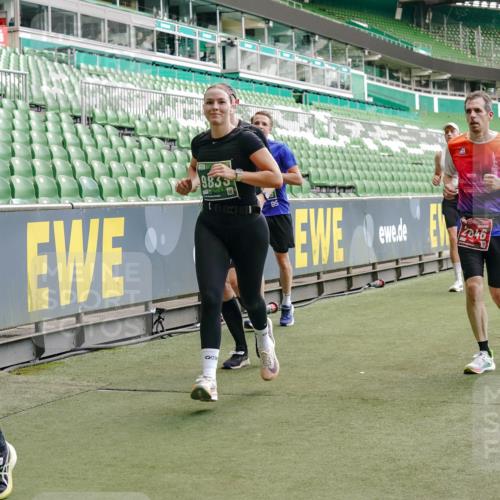 13.09.2026 - 21. swb-Marathon Bremen Michael Burmester http://msf.ph/oto/10416293 13.09.2026 12:58:21 Laufen im Stadion 141, 148, 191, 226, 334, 511, 672, 776, 789, 790, 909, 972, 1010, 1119, 1191, 1199, 1254, 1281, 1535, 1642, 1647, 1752, 1809, 1881, 1900, 1931, 1933, 2046, 2051, 2075, 2210, 2324, 2343, 2367, 2371, 2397, 2402, 2423, 2425, 2493, 2577, 2640, 2771, 2807, 2827, 2885, 2903, 2904, 2979, 3021, 3051, 3078, 3098, 3120, 3138, 3148, 3182, 3186, 3233, 3319, 3338, 3435, 3450, 3514, 3534, 3560, 3634, 3655, 3685, 3690, 3695, 3760, 3866, 3933, 3934, 3939, 4101, 4316, 4319, 205 meine-sportfotos.de