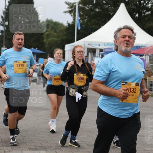 13.09.2026 - Kiel Lauf Andreas Tolksdorf http://msf.ph/oto/10416294 13.09.2026 10:07:09 Kiellinie 2175, 2176, 10101, 7998, 38, 032 meine-sportfotos.de