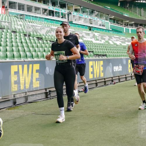 13.09.2026 - 21. swb-Marathon Bremen Michael Burmester http://msf.ph/oto/10416298 13.09.2026 12:58:21 Laufen im Stadion 141, 148, 191, 226, 334, 511, 672, 776, 789, 790, 909, 972, 1010, 1119, 1191, 1199, 1254, 1281, 1535, 1642, 1647, 1752, 1809, 1881, 1900, 1931, 1933, 2046, 2051, 2075, 2210, 2324, 2343, 2367, 2371, 2397, 2402, 2423, 2425, 2493, 2577, 2640, 2771, 2807, 2827, 2885, 2903, 2904, 2979, 3021, 3051, 3078, 3098, 3120, 3138, 3148, 3182, 3186, 3233, 3319, 3338, 3435, 3450, 3514, 3534, 3560, 3634, 3655, 3685, 3690, 3695, 3760, 3866, 3933, 3934, 3939, 4101, 4316, 4319, 205 meine-sportfotos.de