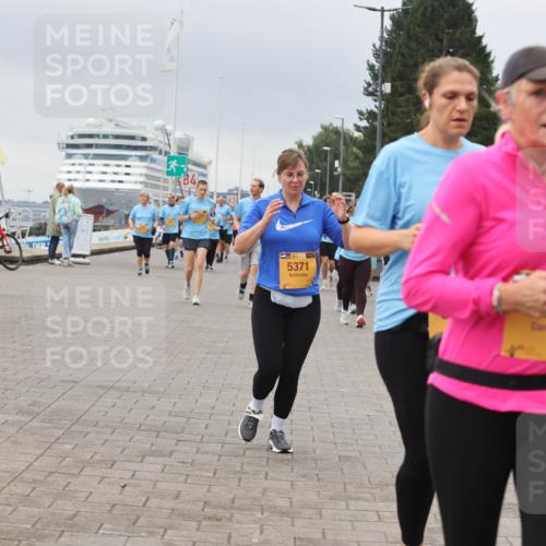 13.09.2026 - Kiel Lauf Andreas Tolksdorf http://msf.ph/oto/10416325 13.09.2026 10:07:12 Kiellinie 5371, 97 meine-sportfotos.de