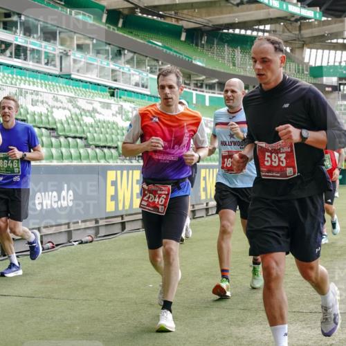 13.09.2026 - 21. swb-Marathon Bremen Michael Burmester http://msf.ph/oto/10416330 13.09.2026 12:58:22 Laufen im Stadion 141, 148, 191, 226, 334, 511, 672, 776, 789, 790, 909, 972, 1010, 1119, 1191, 1199, 1254, 1281, 1535, 1642, 1647, 1752, 1809, 1881, 1900, 1931, 1933, 2046, 2051, 2075, 2210, 2324, 2343, 2367, 2371, 2397, 2402, 2423, 2425, 2493, 2577, 2640, 2771, 2807, 2827, 2885, 2903, 2904, 2979, 3021, 3051, 3078, 3098, 3120, 3138, 3148, 3182, 3186, 3233, 3319, 3338, 3435, 3450, 3514, 3534, 3560, 3634, 3655, 3685, 3690, 3695, 3760, 3866, 3933, 3934, 3939, 4101, 4316, 4319, 205 meine-sportfotos.de
