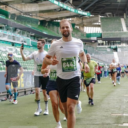 13.09.2026 - 21. swb-Marathon Bremen Michael Burmester http://msf.ph/oto/10416441 13.09.2026 13:19:46 Laufen im Stadion 333, 464, 486, 512, 546, 921, 938, 1066, 1129, 1156, 1409, 1431, 1446, 1506, 1697, 1756, 1765, 1815, 1916, 2010, 2028, 2064, 2137, 2224, 2240, 2294, 2315, 2349, 2453, 2501, 2533, 2557, 2563, 2622, 2626, 2689, 2694, 2695, 2702, 2703, 2722, 2756, 2786, 2843, 2845, 2857, 2879, 2944, 2983, 2999, 3017, 3018, 3031, 3035, 3036, 3037, 3046, 3059, 3072, 3096, 3100, 3116, 3139, 3189, 3198, 3243, 3263, 3264, 3285, 3287, 3310, 3315, 3619, 3879, 4478 meine-sportfotos.de
