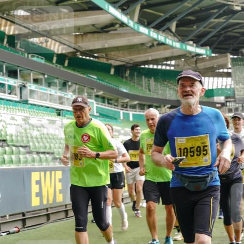13.09.2026 - 21. swb-Marathon Bremen Michael Burmester http://msf.ph/oto/10416485 13.09.2026 10:42:13 Laufen im Stadion 10148, 10155, 10163, 10247, 10303, 10313, 10330, 10361, 10362, 10395, 10396, 10399, 10414, 10419, 10422, 10461, 10462, 10483, 10490, 10491, 10519, 10527, 10545, 10546, 10547, 10557, 10572, 10586, 10611, 10644, 10665, 10694, 10705, 10706, 10719, 10722, 10752, 10766, 10768, 10773, 10776, 10784, 10804, 10805, 10854, 10859, 10880, 10889, 10909, 10963, 10977, 11026, 11027, 11041, 11043, 11048, 11078, 11084, 11085, 11090, 11097, 11098, 11140, 11173, 11192 meine-sportfotos.de