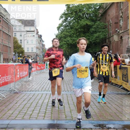 13.09.2026 - Kiel Lauf Yannick Fuchs http://msf.ph/oto/10416528 13.09.2026 09:37:29 Ziel 2417, 4737, 5837, 7050, 7827, 8661, 9696, 10220, 10778, 12416, 999, 2455, 3174, 3481, 3900, 7855, 8658, 2057, 2720, 4252, 4790, 9518, 10656 meine-sportfotos.de