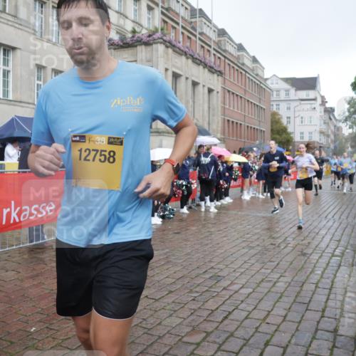 13.09.2026 - Kiel Lauf Yannick Fuchs http://msf.ph/oto/10416567 13.09.2026 10:48:28 Ziel 199, 473, 854, 1161, 1322, 1564, 1763, 1818, 2011, 2042, 2649, 2956, 3031, 3272, 3402, 3773, 4511, 4753, 5116, 5546, 5655, 6629, 6935, 7313, 7435, 7724, 8083, 8349, 9561, 10820, 10979, 11005, 11304, 12263, 596, 696, 960, 995, 1273, 1586, 1595, 1644, 2001, 2097, 2253, 2625, 2712, 3012, 3014, 3715, 3738, 4553, 4713, 4720, 4736, 4896, 5447, 6000, 6418, 6507, 6760, 7104, 7212, 7326, 7668, 8553, 8737, 9915, 9972, 10234, 10265, 10634, 10672, 11005, 11349, 11383, 727 meine-sportfotos.de