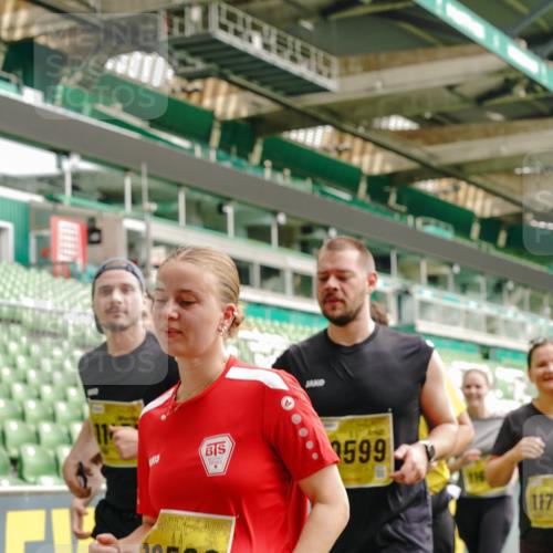 13.09.2026 - 21. swb-Marathon Bremen Michael Burmester http://msf.ph/oto/10416603 13.09.2026 10:42:17 Laufen im Stadion 10148, 10155, 10163, 10247, 10303, 10313, 10330, 10361, 10362, 10395, 10396, 10399, 10414, 10419, 10422, 10461, 10462, 10483, 10490, 10491, 10519, 10527, 10546, 10547, 10557, 10572, 10586, 10644, 10665, 10705, 10706, 10719, 10722, 10752, 10766, 10768, 10773, 10776, 10784, 10804, 10805, 10854, 10859, 10880, 10889, 10909, 10963, 10977, 11026, 11027, 11041, 11043, 11048, 11078, 11084, 11085, 11090, 11097, 11098, 11140, 11173, 11192, 11274 meine-sportfotos.de