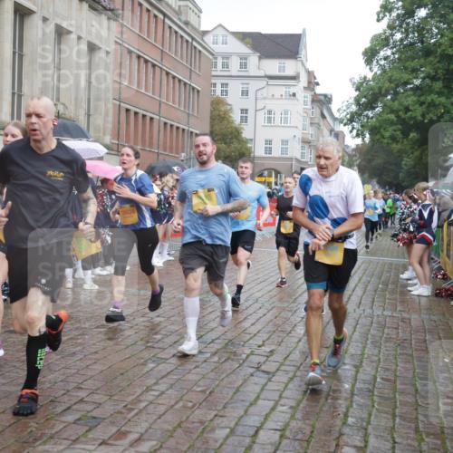 13.09.2026 - Kiel Lauf Yannick Fuchs http://msf.ph/oto/10416626 13.09.2026 10:48:32 Ziel 147, 170, 376, 472, 473, 854, 1161, 1322, 1564, 1763, 1818, 2011, 2042, 2649, 2956, 3031, 3272, 3402, 3773, 4511, 4753, 5546, 5655, 6629, 6935, 7313, 7435, 7724, 8083, 8305, 8349, 9561, 10820, 10979, 11304, 199, 596, 960, 995, 1273, 1564, 1586, 1595, 1644, 2001, 2097, 2253, 2625, 2712, 3012, 3014, 3738, 4553, 4720, 4736, 4896, 5116, 5447, 6000, 6418, 6507, 6760, 7104, 7212, 7326, 7668, 8553, 8737, 9972, 10234, 10265, 10634, 10672, 11005, 11349, 11383, 439, 727 meine-sportfotos.de