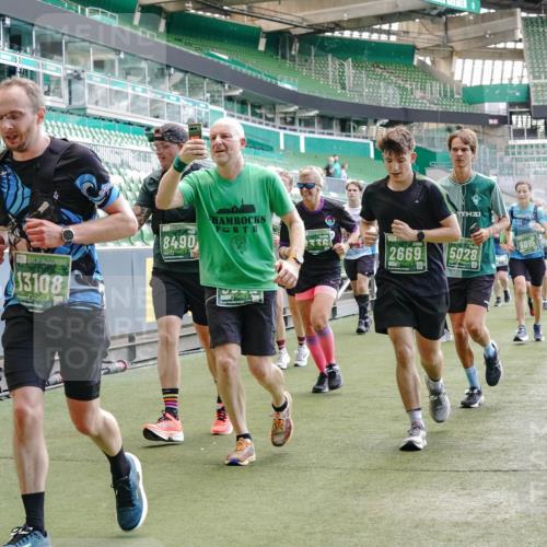 13.09.2026 - 21. swb-Marathon Bremen Michael Burmester http://msf.ph/oto/10416836 13.09.2026 13:19:58 Laufen im Stadion 333, 464, 486, 512, 704, 921, 938, 1066, 1129, 1156, 1409, 1431, 1446, 1506, 1697, 1756, 1765, 1815, 1916, 2010, 2028, 2064, 2137, 2224, 2240, 2294, 2315, 2349, 2394, 2395, 2417, 2437, 2453, 2501, 2519, 2533, 2557, 2563, 2588, 2622, 2626, 2689, 2694, 2695, 2702, 2703, 2722, 2756, 2786, 2793, 2843, 2845, 2886, 2944, 2983, 3017, 3018, 3031, 3035, 3036, 3037, 3046, 3059, 3072, 3102, 3116, 3139, 3189, 3198, 3243, 3263, 3264, 3285, 3287, 3310, 3315, 3619, 3879 meine-sportfotos.de