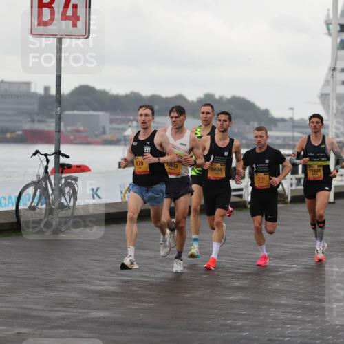 13.09.2026 - Kiel Lauf Andreas Tolksdorf http://msf.ph/oto/10416879 13.09.2026 10:55:47 Kiellinie 4, 2875, 11804, 879, 8803, 6694, 379 meine-sportfotos.de