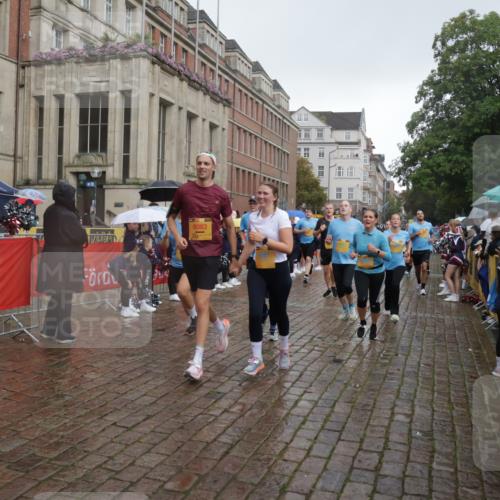 13.09.2026 - Kiel Lauf Yannick Fuchs http://msf.ph/oto/10416910 13.09.2026 10:48:55 Ziel 73, 439, 598, 727, 966, 1185, 1455, 2383, 3158, 3496, 3631, 3795, 3916, 4528, 4809, 5074, 5228, 5803, 6046, 6050, 6087, 6376, 6623, 6745, 7789, 7906, 7999, 8271, 8342, 8345, 8377, 8570, 8891, 9031, 10190, 10546, 11879, 12064, 12527, 12582, 12759, 147, 170, 376, 418, 472, 473, 854, 1161, 1322, 1564, 1763, 1818, 1930, 2011, 2042, 2649, 2956, 3031, 3272, 3402, 3613, 3631, 3773, 3845, 4201, 4510, 4511, 4753, 5246, 5546, 5655 meine-sportfotos.de
