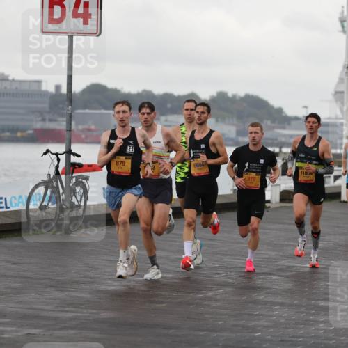 13.09.2026 - Kiel Lauf Andreas Tolksdorf http://msf.ph/oto/10416911 13.09.2026 10:55:47 Kiellinie 4, 38, 879, 6694, 2875, 11804, 379 meine-sportfotos.de