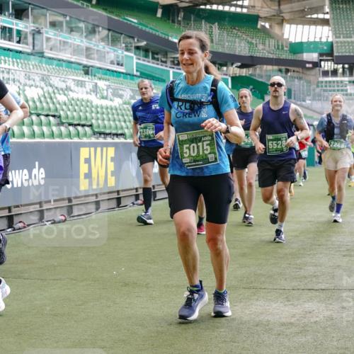 13.09.2026 - 21. swb-Marathon Bremen Michael Burmester http://msf.ph/oto/10417005 13.09.2026 13:20:02 Laufen im Stadion 333, 464, 486, 512, 704, 921, 938, 1066, 1129, 1156, 1409, 1431, 1439, 1446, 1506, 1697, 1756, 1765, 1815, 1846, 1916, 2010, 2028, 2064, 2224, 2240, 2278, 2315, 2349, 2394, 2395, 2417, 2437, 2501, 2519, 2533, 2557, 2563, 2588, 2622, 2626, 2689, 2694, 2695, 2702, 2703, 2722, 2756, 2786, 2793, 2843, 2845, 2886, 2944, 2983, 3004, 3017, 3018, 3031, 3035, 3036, 3037, 3046, 3059, 3072, 3102, 3116, 3139, 3189, 3198, 3243, 3263, 3264, 3285, 3287, 3310, 3315, 3619, 3879 meine-sportfotos.de