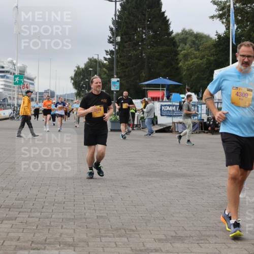 13.09.2026 - Kiel Lauf Andreas Tolksdorf http://msf.ph/oto/10417016 13.09.2026 10:07:44 Kiellinie 4, 378, 39, 4309, 188 meine-sportfotos.de