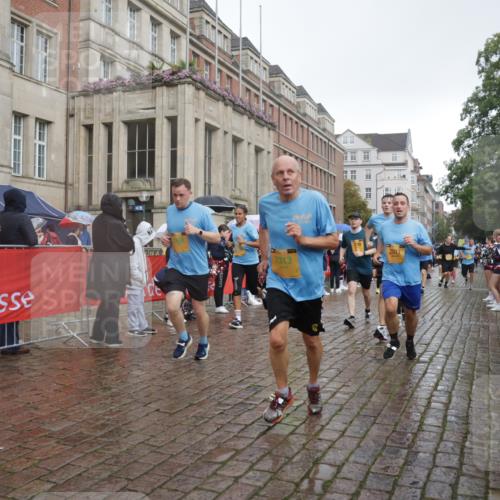 13.09.2026 - Kiel Lauf Yannick Fuchs http://msf.ph/oto/10417049 13.09.2026 10:49:05 Ziel 73, 966, 1087, 1483, 1533, 1732, 1989, 2810, 2879, 3399, 3640, 4140, 4528, 4809, 4865, 4876, 5228, 5803, 6050, 6305, 6376, 7545, 7906, 7999, 8032, 8271, 8329, 8377, 8594, 8991, 9031, 9728, 10411, 10481, 11099, 11117, 11475, 11974, 12582, 12759, 147, 170, 376, 418, 439, 472, 598, 727, 1185, 1455, 1930, 2011, 2383, 2956, 3031, 3158, 3496, 3613, 3631, 3773, 3795, 3845, 3916, 4201, 4510, 5074, 5246, 5655, 6046, 6087, 6745, 7789, 7906, 8891, 2133 meine-sportfotos.de