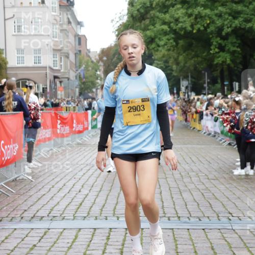 13.09.2026 - Kiel Lauf Yannick Fuchs http://msf.ph/oto/10417104 13.09.2026 09:38:20 Ziel 152, 1487, 1946, 2480, 2903, 3315, 6277, 11351, 235, 836, 2221, 2408, 2638, 2854, 4089, 4790, 5242, 5534, 5930, 7459, 7723, 8702, 10444, 10690, 12613, 1806, 3344, 3814, 4043, 4518, 4975, 6989, 9825, 2057, 2720, 4252, 4790, 9518 meine-sportfotos.de