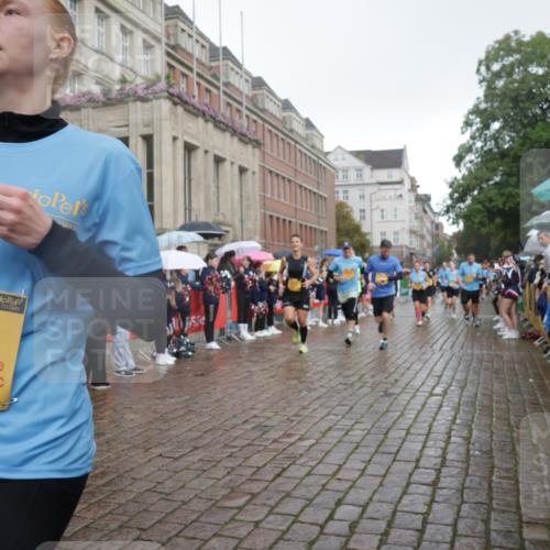13.09.2026 - Kiel Lauf Yannick Fuchs http://msf.ph/oto/10417108 13.09.2026 10:49:08 Ziel 73, 810, 966, 1087, 1483, 1533, 1732, 1989, 2810, 2879, 3399, 3640, 4140, 4528, 4670, 4865, 4876, 5543, 5803, 6305, 6376, 6933, 7545, 7999, 8032, 8271, 8329, 8594, 8991, 9031, 9728, 10411, 10481, 11099, 11117, 11475, 11974, 12305, 12582, 12759, 73, 147, 170, 376, 418, 439, 472, 598, 727, 966, 1185, 1455, 1930, 2383, 3031, 3158, 3496, 3613, 3631, 3773, 3795, 3845, 3916, 4201, 4510, 4809, 5074, 5228, 5246, 6046, 6050, 6087, 6745, 7789, 7906, 7999, 8377, 8891, 1770, 2133 meine-sportfotos.de