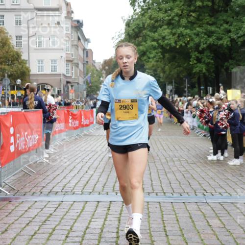 13.09.2026 - Kiel Lauf Yannick Fuchs http://msf.ph/oto/10417109 13.09.2026 09:38:20 Ziel 152, 1487, 1946, 2480, 2903, 3315, 6277, 11351, 235, 836, 2221, 2408, 2638, 2854, 4089, 4790, 5242, 5534, 5930, 7459, 7723, 8702, 10444, 10690, 12613, 1806, 3344, 3814, 4043, 4518, 4975, 6989, 9825, 2057, 2720, 4252, 4790, 9518 meine-sportfotos.de