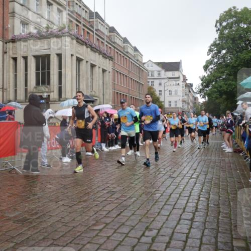 13.09.2026 - Kiel Lauf Yannick Fuchs http://msf.ph/oto/10417114 13.09.2026 10:49:09 Ziel 810, 1087, 1483, 1533, 1732, 1989, 2074, 2810, 2879, 3399, 3640, 4140, 4528, 4670, 4865, 4876, 5543, 5803, 6305, 6376, 6933, 7545, 8032, 8271, 8329, 8594, 8991, 9031, 9728, 10411, 10481, 11099, 11117, 11475, 11974, 12305, 12582, 12759, 73, 147, 170, 376, 418, 439, 472, 598, 727, 966, 1185, 1455, 1930, 2383, 3158, 3496, 3613, 3631, 3795, 3845, 3916, 4201, 4510, 4809, 5074, 5228, 5246, 5803, 6046, 6050, 6087, 6376, 6745, 7789, 7906, 7999, 8377, 8891, 1770, 2133, 147 meine-sportfotos.de