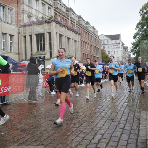 13.09.2026 - Kiel Lauf Yannick Fuchs http://msf.ph/oto/10417178 13.09.2026 10:49:11 Ziel 810, 1087, 1483, 1533, 1732, 1989, 2051, 2074, 2810, 2879, 3399, 3640, 4140, 4206, 4670, 4865, 4876, 5543, 6305, 6855, 6933, 7545, 8032, 8329, 8594, 8991, 9728, 10079, 10411, 10481, 11099, 11117, 11475, 11974, 12305, 73, 147, 170, 376, 418, 439, 472, 598, 727, 966, 1185, 1455, 1930, 2383, 3158, 3496, 3613, 3631, 3795, 3845, 3916, 4201, 4510, 4528, 4809, 5074, 5228, 5246, 5803, 6046, 6050, 6087, 6305, 6376, 6745, 7789, 7906, 7999, 8271, 8377, 8891, 959, 1770, 2133, 147 meine-sportfotos.de