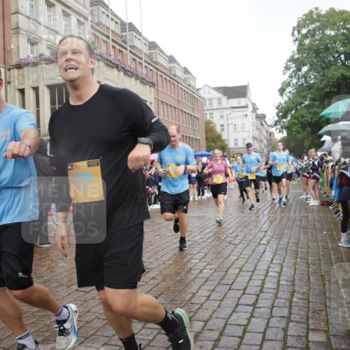 13.09.2026 - Kiel Lauf Yannick Fuchs http://msf.ph/oto/10417232 13.09.2026 10:49:14 Ziel 810, 1087, 1483, 1533, 1732, 1989, 2051, 2074, 2879, 3523, 3640, 3895, 4140, 4206, 4599, 4670, 4815, 4865, 4876, 5480, 5543, 5614, 6855, 6933, 7182, 7545, 8329, 8594, 9396, 10079, 10411, 10481, 12305, 73, 418, 439, 598, 727, 966, 1087, 1185, 1455, 1930, 2383, 2810, 3158, 3399, 3496, 3631, 3795, 3916, 4140, 4201, 4510, 4528, 4809, 5074, 5228, 5246, 5803, 6046, 6050, 6087, 6305, 6376, 6745, 7789, 7906, 7999, 8032, 8271, 8377, 8891, 959, 1770, 2133, 147 meine-sportfotos.de