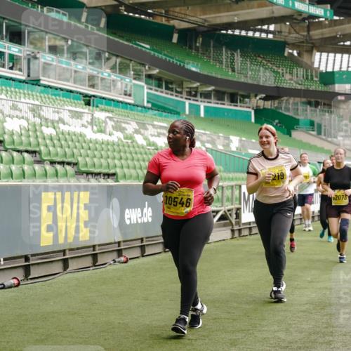 13.09.2026 - 21. swb-Marathon Bremen Michael Burmester http://msf.ph/oto/10417270 13.09.2026 10:42:34 Laufen im Stadion 10002, 10148, 10163, 10247, 10303, 10330, 10361, 10362, 10395, 10396, 10399, 10414, 10419, 10422, 10461, 10462, 10474, 10490, 10491, 10519, 10527, 10546, 10547, 10557, 10572, 10644, 10665, 10705, 10719, 10722, 10752, 10768, 10773, 10776, 10784, 10804, 10805, 10854, 10859, 10880, 10889, 10909, 10963, 10977, 11026, 11027, 11041, 11043, 11048, 11078, 11084, 11085, 11090, 11097, 11098, 11140, 11173, 11192, 11274 meine-sportfotos.de