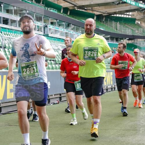 13.09.2026 - 21. swb-Marathon Bremen Michael Burmester http://msf.ph/oto/10417319 13.09.2026 13:20:10 Laufen im Stadion 333, 464, 512, 704, 921, 938, 1066, 1129, 1156, 1409, 1431, 1439, 1446, 1506, 1697, 1756, 1765, 1815, 1846, 1916, 2010, 2028, 2064, 2139, 2201, 2224, 2240, 2278, 2315, 2349, 2394, 2395, 2417, 2437, 2501, 2519, 2533, 2557, 2563, 2588, 2622, 2626, 2689, 2694, 2695, 2702, 2703, 2722, 2756, 2786, 2793, 2843, 2845, 2886, 2944, 2983, 3004, 3017, 3018, 3031, 3035, 3036, 3037, 3046, 3059, 3072, 3102, 3116, 3139, 3189, 3198, 3243, 3263, 3264, 3285, 3287, 3310, 3315, 3619 meine-sportfotos.de