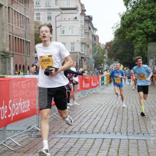 13.09.2026 - Kiel Lauf Yannick Fuchs http://msf.ph/oto/10417356 13.09.2026 09:38:35 Ziel 1806, 3315, 3344, 3814, 4043, 4518, 4975, 6989, 9825, 152, 235, 836, 1487, 1946, 2408, 2480, 2903, 3315, 5242, 5534, 5930, 6277, 7459, 11351, 12613, 682, 4314, 7747, 8313, 8482, 9759, 9838, 10415, 10894, 2408, 2638, 2854, 4089, 5930, 7723, 8702, 10444, 10690 meine-sportfotos.de