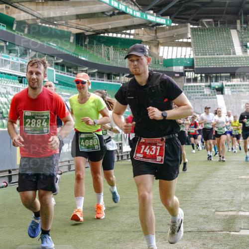 13.09.2026 - 21. swb-Marathon Bremen Michael Burmester http://msf.ph/oto/10417394 13.09.2026 13:20:12 Laufen im Stadion 333, 464, 512, 704, 938, 1066, 1129, 1156, 1409, 1439, 1446, 1506, 1697, 1756, 1765, 1815, 1846, 1916, 2010, 2028, 2064, 2139, 2201, 2224, 2240, 2258, 2278, 2315, 2349, 2394, 2395, 2417, 2437, 2501, 2519, 2533, 2557, 2563, 2588, 2622, 2626, 2689, 2694, 2695, 2702, 2703, 2722, 2756, 2786, 2793, 2843, 2845, 2886, 2944, 2983, 3004, 3017, 3018, 3031, 3035, 3036, 3037, 3046, 3059, 3072, 3102, 3116, 3139, 3189, 3198, 3243, 3263, 3264, 3285, 3287, 3310, 3315 meine-sportfotos.de