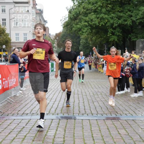 13.09.2026 - Kiel Lauf Yannick Fuchs http://msf.ph/oto/10417414 13.09.2026 09:38:42 Ziel 3814, 4518, 4975, 6989, 7747, 8482, 9759, 10415, 152, 1487, 1806, 1946, 2480, 2903, 3315, 3344, 4043, 5242, 6277, 9825, 11351, 682, 4314, 8313, 8943, 9838, 10894, 235, 836, 2408, 5242, 5534, 5930, 7459, 12613 meine-sportfotos.de