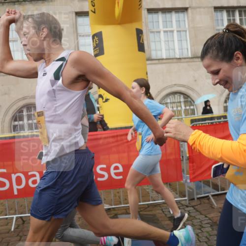 13.09.2026 - Kiel Lauf Yannick Fuchs http://msf.ph/oto/10417419 13.09.2026 10:49:26 Ziel 959, 1770, 2010, 2133, 2705, 3523, 3528, 3895, 4169, 4599, 4815, 4937, 5054, 5480, 5614, 5741, 6034, 6321, 6855, 6972, 7182, 7295, 7978, 8078, 8275, 8416, 9040, 9172, 9396, 9436, 10079, 10888, 73, 439, 598, 810, 966, 1087, 1185, 1483, 1533, 1732, 1989, 2051, 2074, 2810, 2879, 3158, 3399, 3496, 3640, 3795, 4140, 4206, 4528, 4670, 4809, 4865, 4876, 5228, 5543, 5803, 6046, 6050, 6305, 6376, 6745, 6855, 6933, 7545, 7789, 7906, 7999, 8032, 8271, 8329, 8377, 8594, 8891 meine-sportfotos.de