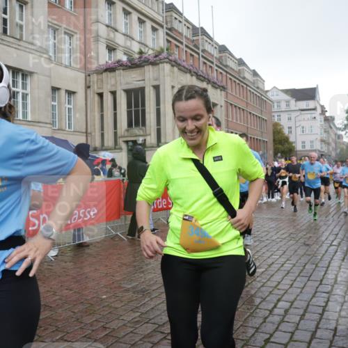 13.09.2026 - Kiel Lauf Yannick Fuchs http://msf.ph/oto/10417432 13.09.2026 10:49:28 Ziel 959, 1770, 2010, 2133, 2705, 3259, 3523, 3528, 3895, 4169, 4599, 4937, 5054, 5741, 6034, 6321, 6972, 7295, 7978, 8078, 8275, 8416, 8717, 9040, 9172, 9396, 9436, 9469, 10516, 10888, 12180, 12515, 73, 598, 810, 966, 1087, 1185, 1483, 1533, 1732, 1989, 2051, 2074, 2810, 2879, 3399, 3496, 3640, 3795, 4140, 4206, 4528, 4670, 4809, 4815, 4865, 4876, 5228, 5480, 5543, 5614, 5803, 6050, 6305, 6376, 6745, 6855, 6933, 7182, 7545, 7789, 7906, 7999, 8032, 8271, 8329, 8377, 8594 meine-sportfotos.de