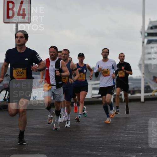 13.09.2026 - Kiel Lauf Andreas Tolksdorf http://msf.ph/oto/10417468 13.09.2026 10:56:25 Kiellinie 4, 1, 38, 3398, 201, 61, 4347 meine-sportfotos.de