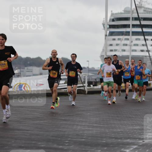 13.09.2026 - Kiel Lauf Andreas Tolksdorf http://msf.ph/oto/10417473 13.09.2026 10:56:40 Kiellinie 4, 7264, 8209, 7208, 11809, 3 meine-sportfotos.de