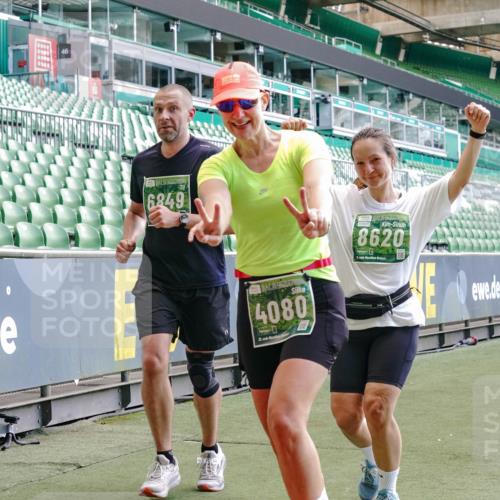13.09.2026 - 21. swb-Marathon Bremen Michael Burmester http://msf.ph/oto/10417499 13.09.2026 13:20:13 Laufen im Stadion 333, 464, 512, 704, 938, 1066, 1129, 1156, 1409, 1439, 1446, 1506, 1697, 1756, 1765, 1815, 1846, 1916, 2010, 2028, 2064, 2139, 2201, 2224, 2240, 2258, 2278, 2315, 2349, 2394, 2395, 2417, 2437, 2501, 2519, 2533, 2557, 2563, 2588, 2622, 2626, 2689, 2694, 2695, 2702, 2703, 2722, 2756, 2786, 2793, 2843, 2845, 2886, 2944, 2983, 3004, 3017, 3018, 3031, 3035, 3036, 3037, 3046, 3059, 3070, 3072, 3074, 3102, 3116, 3139, 3189, 3198, 3243, 3263, 3264, 3285, 3287, 3310, 3315 meine-sportfotos.de