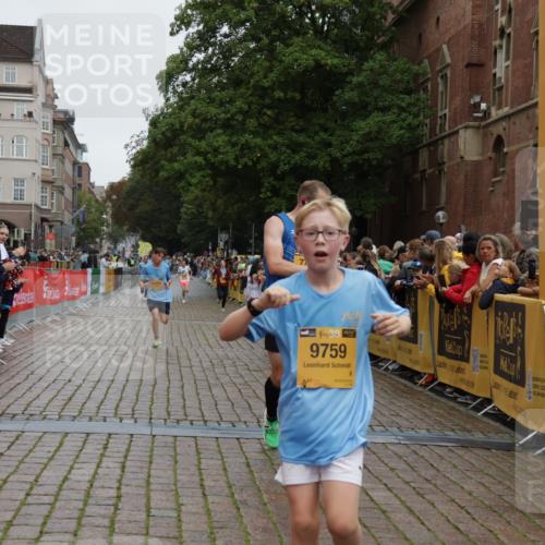 13.09.2026 - Kiel Lauf Yannick Fuchs http://msf.ph/oto/10417500 13.09.2026 09:38:47 Ziel 3814, 7747, 8482, 9759, 10415, 10894, 152, 1806, 1946, 2480, 2903, 3315, 3344, 4043, 4518, 4975, 6277, 6989, 9825, 11351, 20, 682, 1702, 1927, 4314, 8313, 8943, 9838, 152, 235, 1487, 5242, 6277, 7459, 12613 meine-sportfotos.de