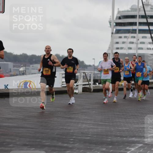 13.09.2026 - Kiel Lauf Andreas Tolksdorf http://msf.ph/oto/10417517 13.09.2026 10:56:40 Kiellinie 4, 7264, 8209, 7208, 11809, 3 meine-sportfotos.de