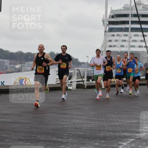 13.09.2026 - Kiel Lauf Andreas Tolksdorf http://msf.ph/oto/10417520 13.09.2026 10:56:40 Kiellinie 4, 7264, 208, 11809, 3290, 8209, 3 meine-sportfotos.de