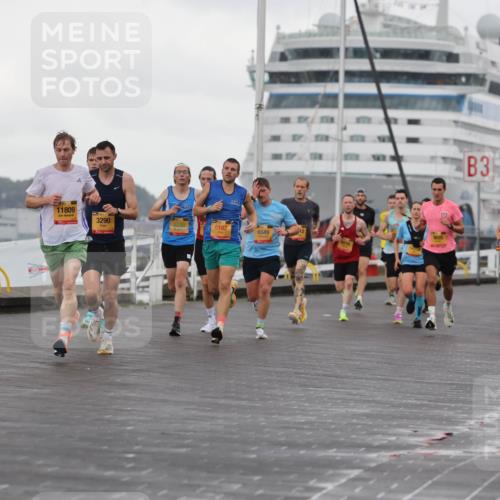 13.09.2026 - Kiel Lauf Andreas Tolksdorf http://msf.ph/oto/10417647 13.09.2026 10:56:42 Kiellinie 35, 7208, 11809, 3290, 3730, 6182, 6549, 316, 3 meine-sportfotos.de