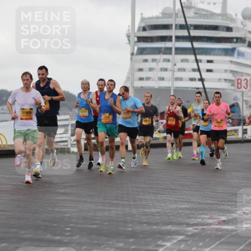13.09.2026 - Kiel Lauf Andreas Tolksdorf http://msf.ph/oto/10417680 13.09.2026 10:56:42 Kiellinie 11809, 3730, 6182, 6549, 1316, 10512, 3 meine-sportfotos.de
