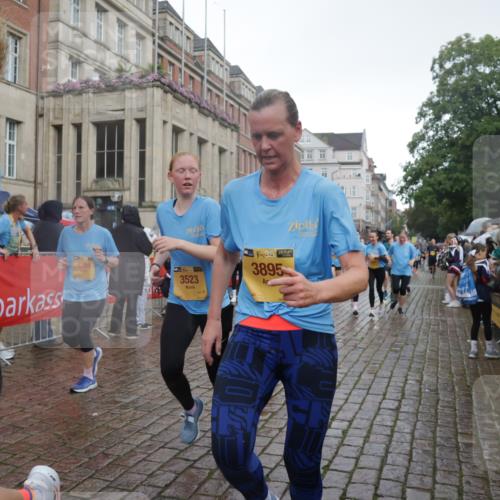13.09.2026 - Kiel Lauf Yannick Fuchs http://msf.ph/oto/10417761 13.09.2026 10:49:53 Ziel 136, 253, 1388, 1452, 2733, 3008, 3076, 3164, 3311, 3459, 3508, 4039, 4921, 5115, 5350, 5370, 5685, 5849, 6157, 6827, 6830, 6831, 7011, 7437, 8185, 8237, 8459, 8595, 8644, 8977, 9037, 9107, 9275, 9449, 10171, 10216, 10297, 10534, 10703, 10767, 11414, 11485, 11524, 11712, 12378, 12410, 12590, 959, 1770, 2010, 2133, 2167, 2245, 2668, 2705, 3259, 3294, 3311, 3508, 3523, 3528, 3895, 3979, 4049, 4169, 4599, 4937, 5054, 5179, 5651, 5741, 5849, 6024, 6034, 6292, 6321, 6339, 6877 meine-sportfotos.de
