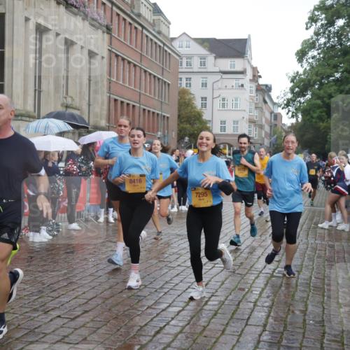13.09.2026 - Kiel Lauf Yannick Fuchs http://msf.ph/oto/10417779 13.09.2026 10:49:55 Ziel 136, 253, 1452, 2733, 3008, 3076, 3164, 3459, 4039, 4317, 4921, 5115, 5350, 5370, 5685, 6827, 6830, 6831, 7437, 8185, 8237, 8459, 8595, 8644, 8977, 9037, 9107, 9449, 10171, 10216, 10297, 10534, 10703, 10767, 11414, 11485, 11524, 11712, 12410, 12590, 959, 1388, 1770, 2010, 2133, 2167, 2245, 2668, 2705, 3259, 3294, 3311, 3508, 3528, 3979, 4049, 4169, 4937, 5054, 5179, 5651, 5741, 5849, 6024, 6034, 6157, 6292, 6321, 6339, 6877, 7011, 8644 meine-sportfotos.de