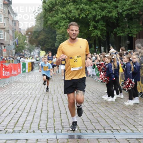 13.09.2026 - Kiel Lauf Yannick Fuchs http://msf.ph/oto/10417797 13.09.2026 09:39:08 Ziel 20, 1702, 1927, 12496, 12682, 682, 3814, 4314, 4518, 4975, 6989, 7747, 8313, 8482, 8943, 9759, 9838, 10415, 10894, 3522, 4104, 5272, 5398, 5869, 7216, 7431, 8591, 8807, 12833, 1806, 3344, 4043, 4518, 4975, 6989, 9825 meine-sportfotos.de