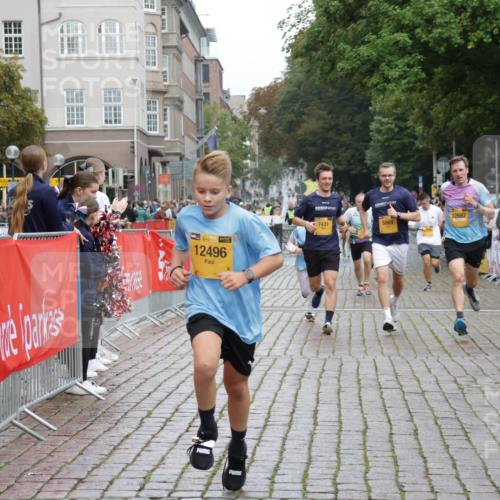 13.09.2026 - Kiel Lauf Yannick Fuchs http://msf.ph/oto/10417836 13.09.2026 09:39:11 Ziel 20, 1702, 1927, 5272, 5398, 5869, 7431, 12496, 12682, 682, 3814, 4314, 4975, 7747, 8313, 8482, 8943, 9759, 9838, 10415, 10894, 3522, 4104, 7216, 8591, 8807, 12833, 1806, 4043, 4518, 4975, 6989 meine-sportfotos.de