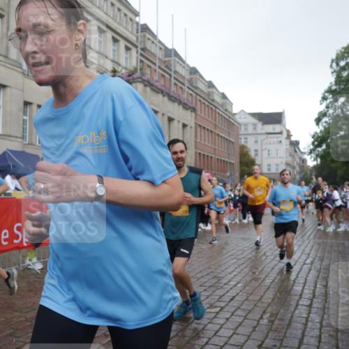13.09.2026 - Kiel Lauf Yannick Fuchs http://msf.ph/oto/10417847 13.09.2026 10:49:57 Ziel 136, 253, 1401, 1452, 2733, 3008, 3076, 3164, 3459, 4039, 4317, 4921, 5115, 5350, 5370, 5438, 5685, 6827, 6830, 6831, 7437, 8185, 8237, 8459, 8595, 8977, 9449, 10171, 10216, 10237, 10297, 10534, 10703, 10767, 11414, 11437, 11485, 11524, 11712, 12590, 959, 1388, 1770, 2133, 2167, 2245, 2668, 2705, 3259, 3294, 3311, 3459, 3508, 3528, 3979, 4049, 4169, 4937, 5054, 5179, 5350, 5651, 5741, 5849, 6024, 6034, 6157, 6292, 6321, 6339, 6877, 7011, 8644, 8977, 9037, 177 meine-sportfotos.de