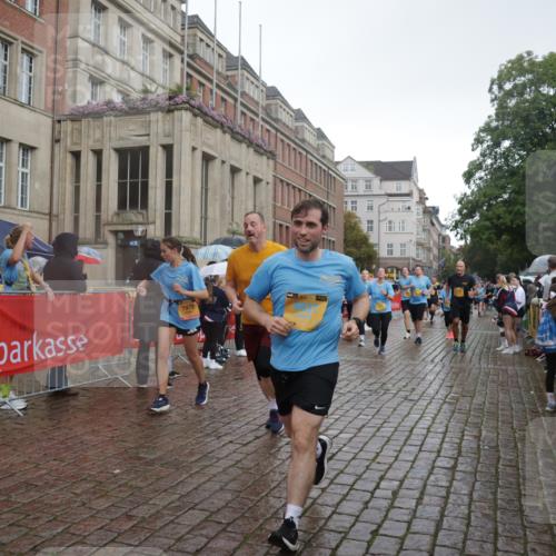 13.09.2026 - Kiel Lauf Yannick Fuchs http://msf.ph/oto/10417868 13.09.2026 10:49:58 Ziel 136, 253, 1401, 1452, 2733, 2901, 3008, 3076, 3164, 4039, 4317, 4921, 5115, 5370, 5438, 5685, 6827, 6830, 6831, 7437, 8185, 8237, 8459, 8595, 9449, 10171, 10216, 10237, 10297, 10534, 10767, 11414, 11437, 11485, 11524, 11712, 12590, 12664, 959, 1388, 1770, 2133, 2167, 2245, 2668, 2705, 3008, 3164, 3259, 3294, 3311, 3459, 3508, 3528, 3979, 4049, 4169, 4937, 5054, 5179, 5350, 5370, 5651, 5741, 5849, 6024, 6034, 6157, 6292, 6321, 6339, 6827, 6877, 7011, 8644, 8977, 9037, 177 meine-sportfotos.de