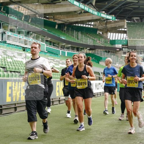 13.09.2026 - 21. swb-Marathon Bremen Michael Burmester http://msf.ph/oto/10417875 13.09.2026 10:42:52 Laufen im Stadion 10002, 10004, 10005, 10148, 10271, 10303, 10330, 10361, 10362, 10395, 10396, 10402, 10422, 10461, 10462, 10474, 10490, 10491, 10519, 10546, 10547, 10557, 10572, 10665, 10705, 10722, 10752, 10773, 10776, 10784, 10805, 10854, 10859, 10880, 10889, 10899, 10900, 10909, 10963, 10977, 11026, 11027, 11041, 11078, 11084, 11085, 11090, 11097, 11098, 11140, 11173, 11192, 11217, 11264, 11274, 11448, 11456, 11461, 11482 meine-sportfotos.de